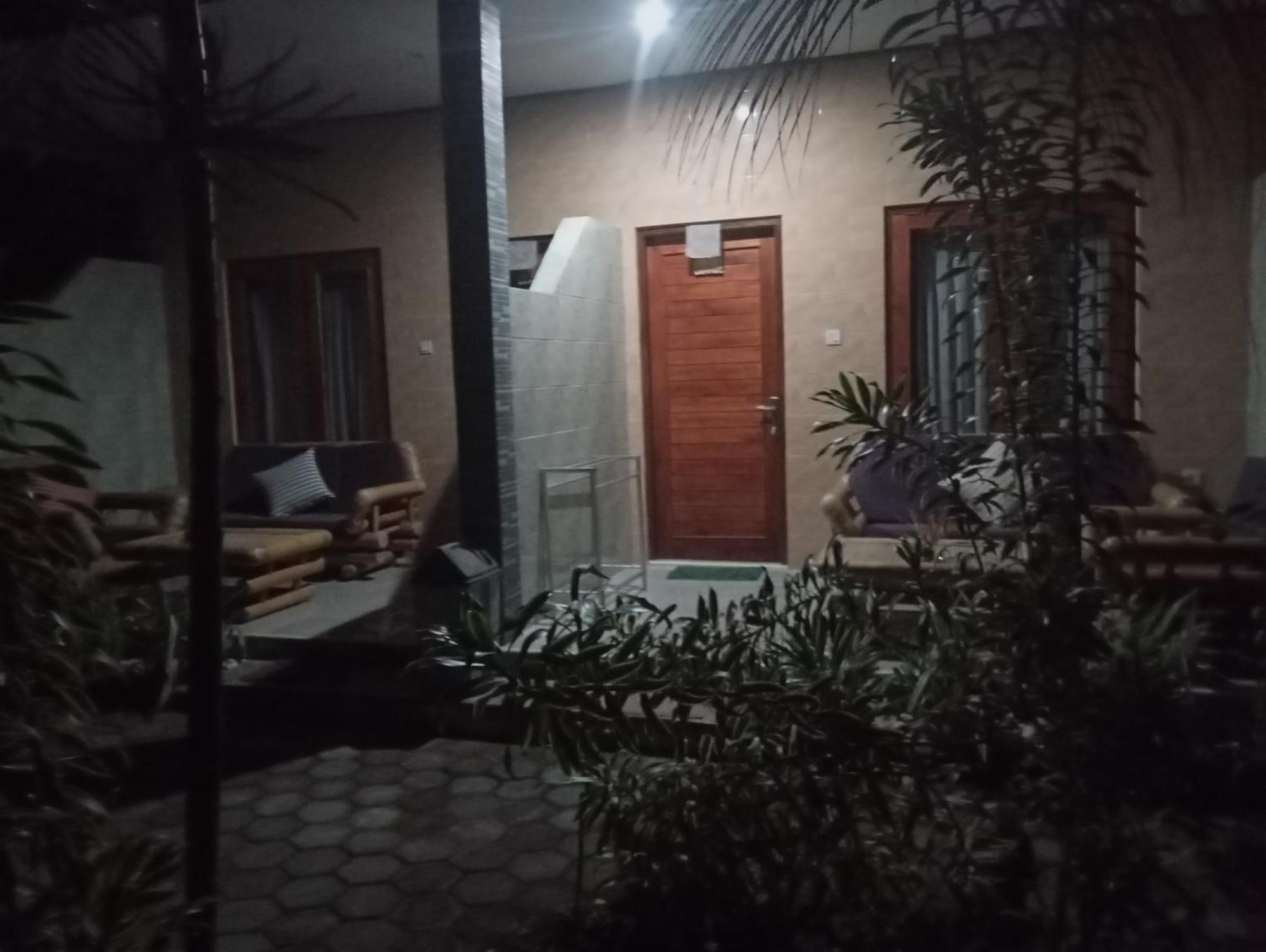 Belong Home Stay Lembongan Exterior foto